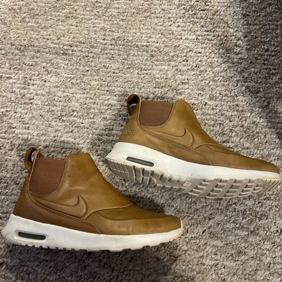 Nike Air Max Thea Ale Brown Leather Women's Boots  Size 7 - Picture 2 of 7
